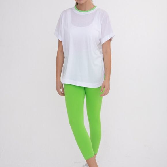 Hunter Mesh Back Short Sleeve Top - Picture 7 of 7